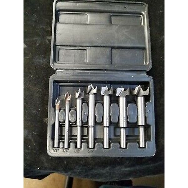 Handyman  Brand 7 Piece Boring Router Bit Set in Case