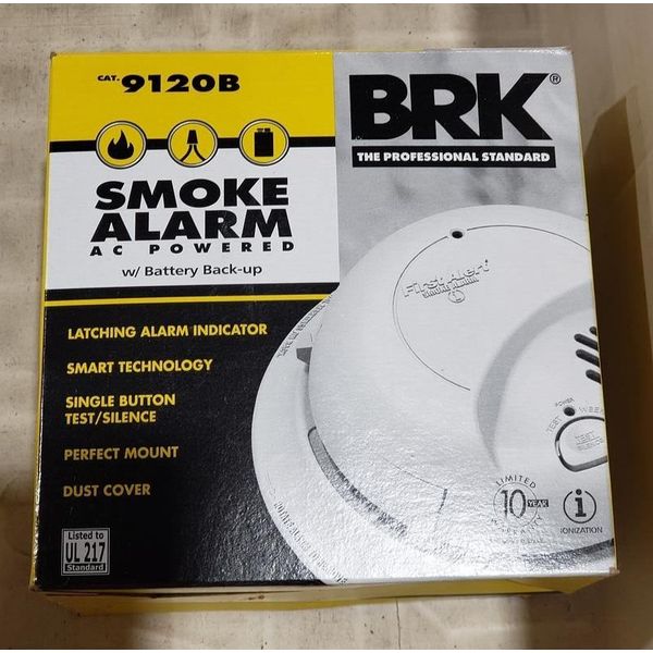 NEW BRK First Alert 9120B Smoke Detector & Alarm, AC Powered With Battery Backup