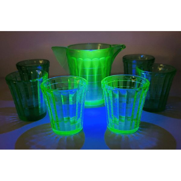 AKRO AGATE VTG Green Depression Uranium Glass Child’s Play Tea Set Shot Glasses