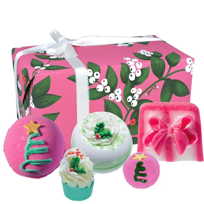 Bomb Cosmetics Under The Mistletoe Handmade Wrapped Bath and Body Gift Pack, Contains 5-Pieces, 500g