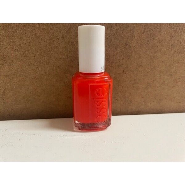 Essie Silk Watercolor 925 Art New-Beau Nail Polish