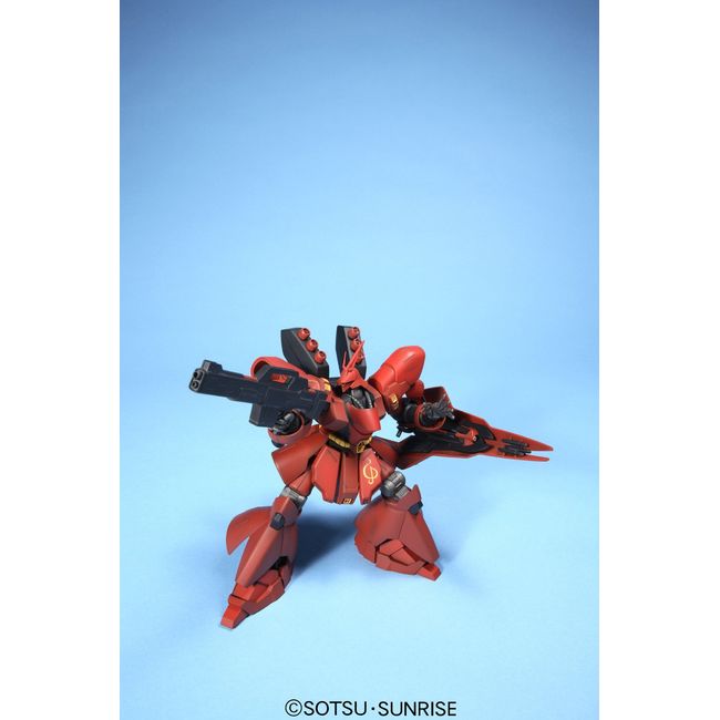 Bandai Hobby #88 Sazabi "Char's Counterattack" 1/144 - High Grade Universal Century