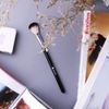 DUcare Highlighter Brush Makeup Brushes Fan Blending Eyeshadow Contouring Blush Brush Cosmetic Tool, 1Pcs Silvery&Black