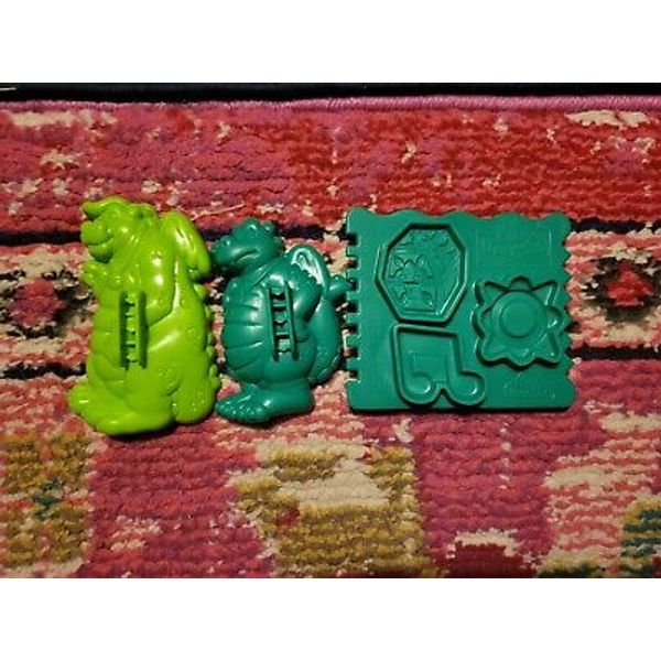 VTG Playdoh modeling clay molds retro toys Dragon Tales green replacement set