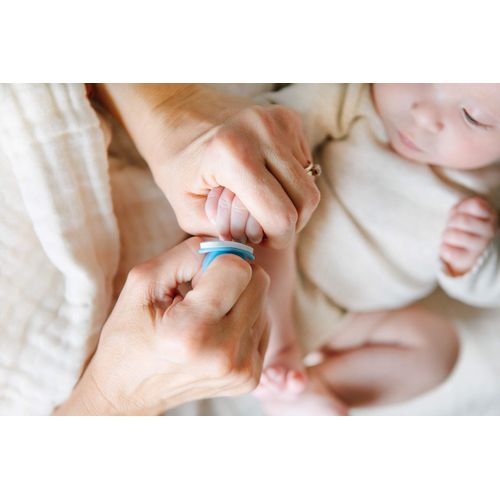 New Stress-Free Baby Nail Care Set for Newborns I No Risk of Injury to Your Child When Shortening, Trimming and Filing Their Fingernails (0-6 Months)