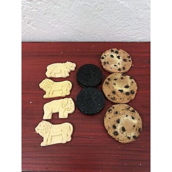 Come Play Cookies Realistic Replacement Oreo Chocolate Chip Animal Cracker Toy