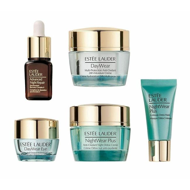 Estee Lauder Stay Young. Start Now. Daily Skin Defenders Skincare Gift Set