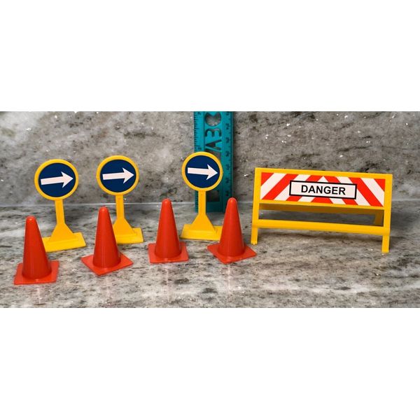 Toy Plastic Construction Site Traffic Signs & Cones