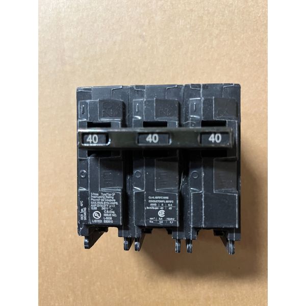 Q340 40-Amp Three Pole 3 p  Type QP Circuit Breaker NEW