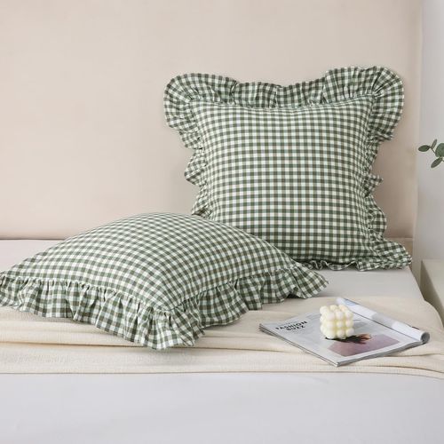 Silnuo 2 Pack Green/White Plaid Ruffle Throw Pillow Covers Farmhouse Checkered Washed Cotton Pillowcases Gingham Pillow Shams for Bed, Sofa, Living Room-20"x20"