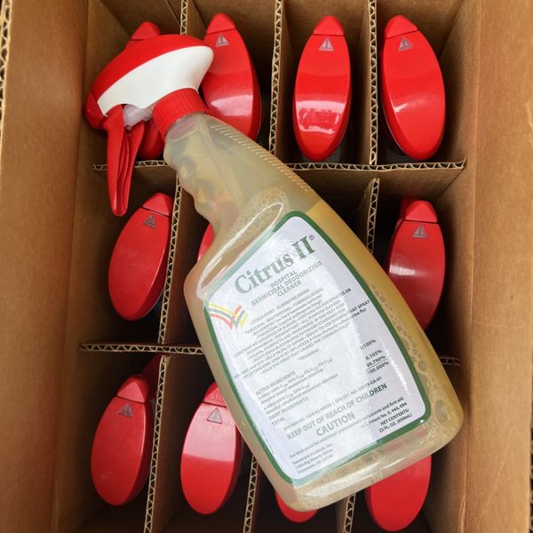 2 bottles Citrus II 633712927 Germicidal Cleaner Deodorizing 22 oz. Spray Bottle