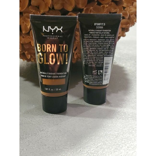 NYX BORN TO GLOW! NATURALLY RADIANT FOUNDATION Seinna  1.01 OZ