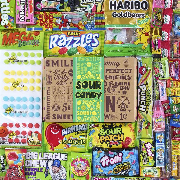 VINTAGE CANDY CO. SOUR CANDY ASSORTMENT GIFT BOX - Best Candy Variety Mix Care Package - Unique & Fun Gag Gift Basket - PERFECT For Man Or Woman Who LOVES SOUR Candy