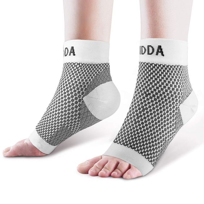 AVIDDA Plantar Fasciitis Socks with Heels Arch Supports, Compression Sleeves Ideal for Arthritis Pain Relief and Suitable for Sports, Ankle Supports for Men and Women White-1-M