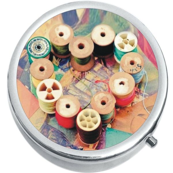Spools Heart Medicine Vitamin Compact Pill Box