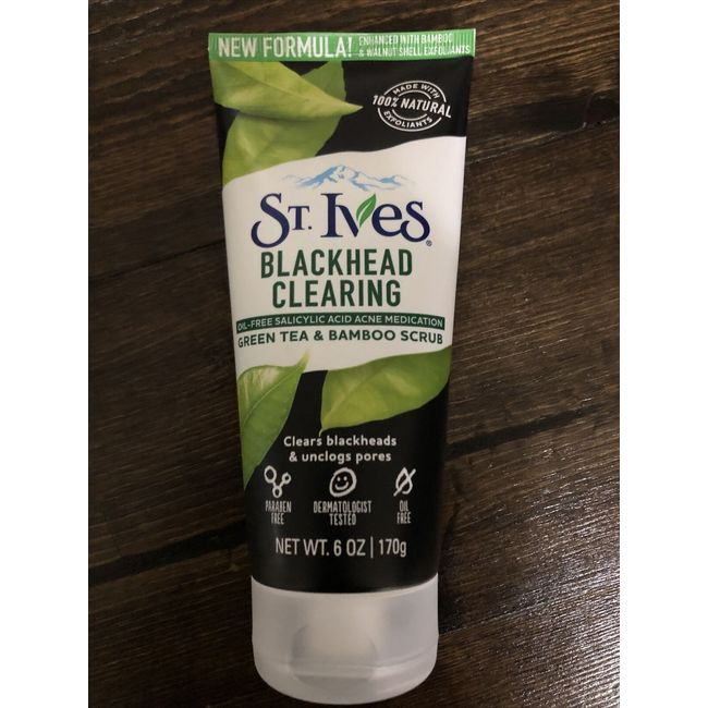 ST. IVES~~OIL-FREE SALICYLIC ACID~~BLACKHEAD CLEARING~~GREEN TEA SCRUB 6 OZ