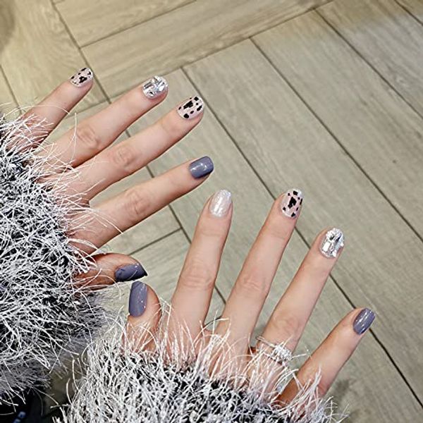 Set of 24 White and Gray Leopard Matte Coat Nails