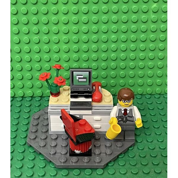 Lego City Businessman Mini Figure Office Computer Desk,Town Square Store Center