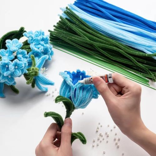 Blue Pipe Cleaner Kit With 150 Pcs Pipe Cleaners Colourful in 3 Colours(Dark Blue,Light Blue,Green),8 Pcs Green Floral Wire,40 Pearls,40 Stamen,Floral Tape,Glue Sticks,Flower Wrapping Paper and Ribbon