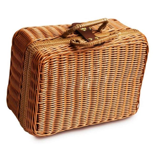 Myth Square: Picnic Basket, Hand Held Size, Lid Included, Travel, Excursions, Flower Viewing, Excursions, Basket, 8.7 x 6.3 x 3.9 inches (22 x 16 x 10 cm)