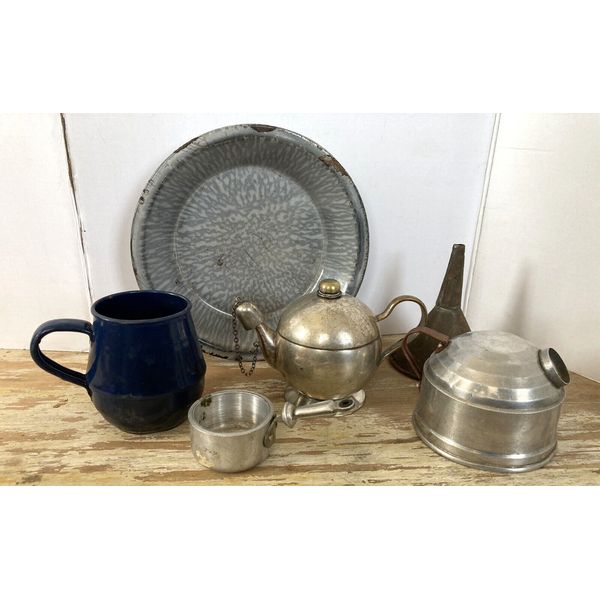 Vintage toy doll size lot ESPN teapots + graniteware pie pan + enamelware cup ++