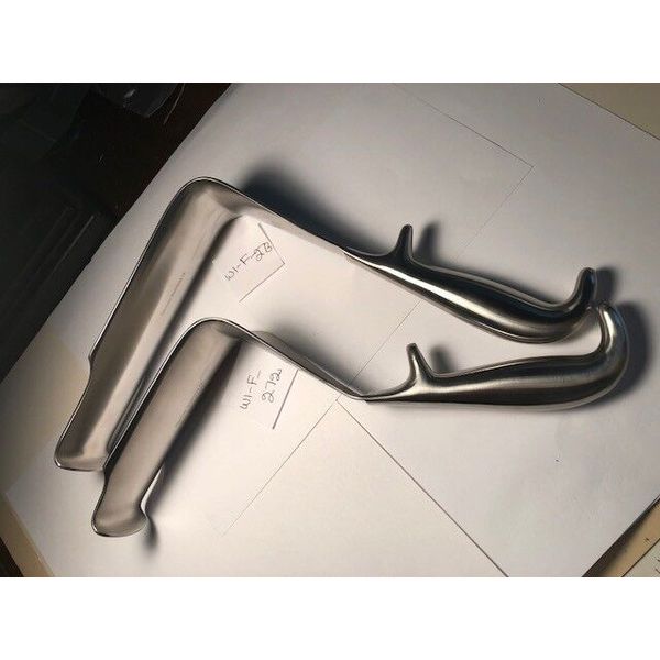 SET OF 2 PCS ST,MARK RETRACTOR  WITH LIP 