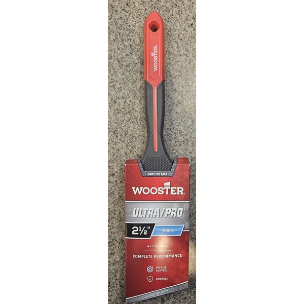 Wooster Ultra Pro Grip Tech Max Paint Brush 2-1/2 Angle New