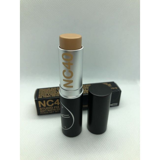 MAC Studio Fix Soft Matte Foundation Stick - NC40-