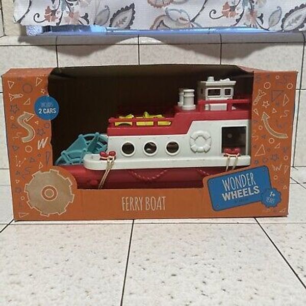 Wonder Wheels by Battat Inc. Ferry Boat Floating Bath Toy Boat with 2 Cars New!!