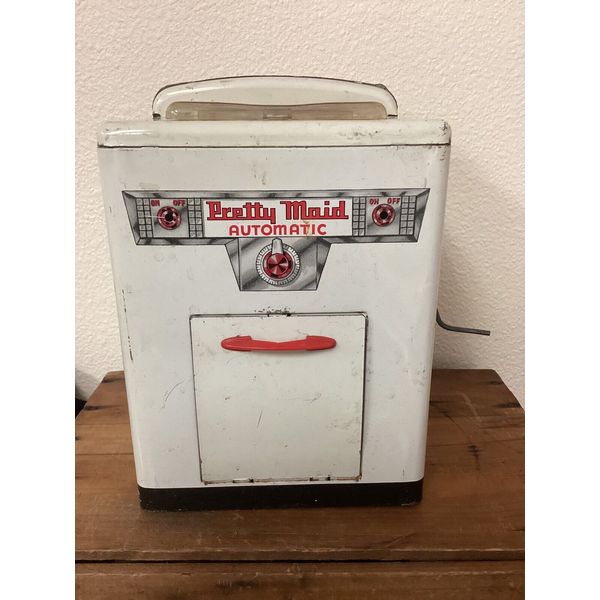 Vintage Pretty Maid Automatic Washing Machine Playhouse Size 9 Inch