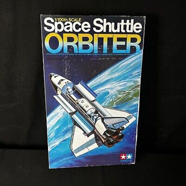 Tamiya Atlantis Space Shuttle Orbiter 1:100 Scale Model Kit