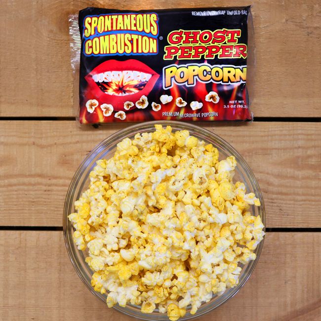 KICKIN' Premium Microwave Popcorn – Variety Gift Pack (6) - Ultimate Spicy  and Sweat Gourmet Gift - Try if you dare!
