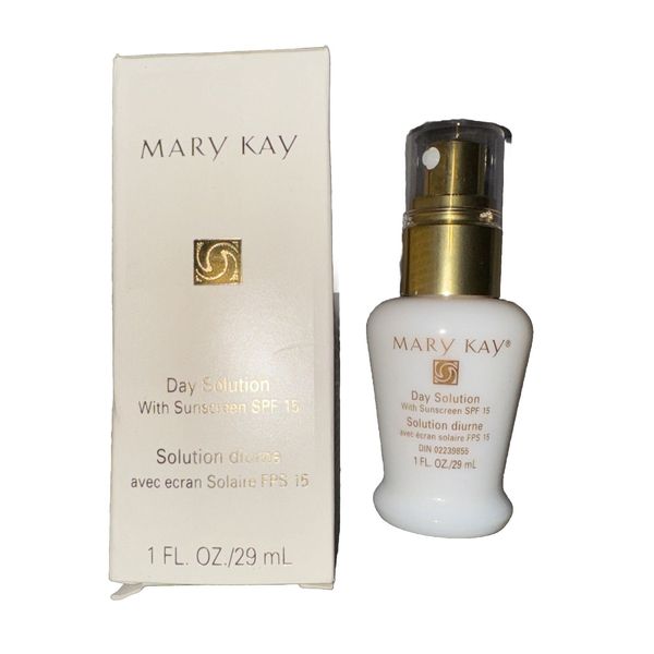 Mary Kay Day Solution Sunscreen Broad Spectrum SPF 15 Skin 1 oz