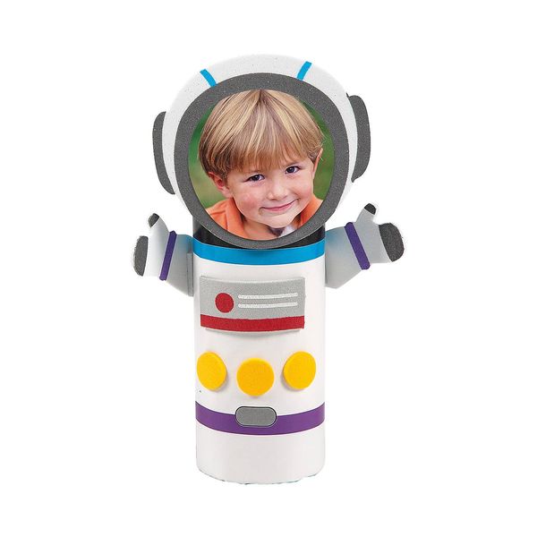 Fun Express Outer Space VBS Craft Roll Astronaut Craft Kit - VBS Vacation Bible School Supplies/Decor, Makes 12