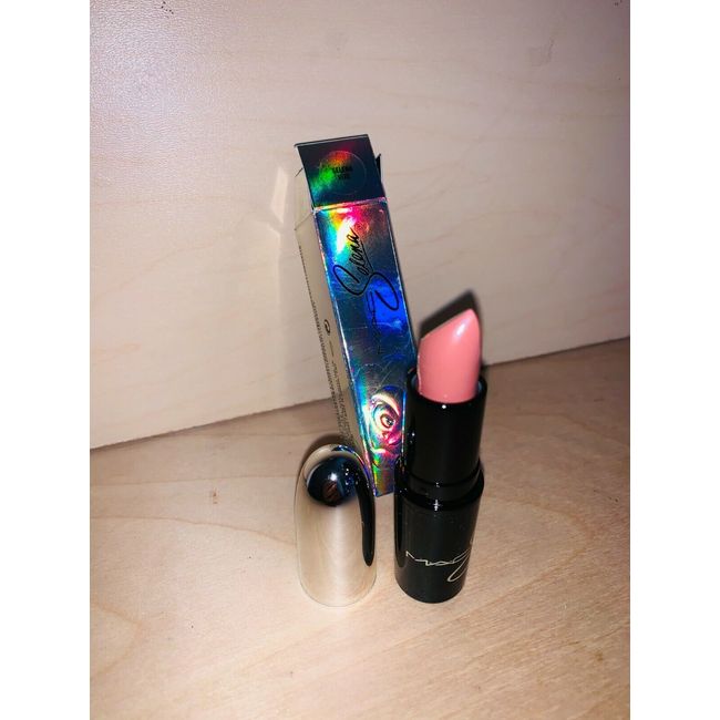 MAC SELENA #SELENA VIVE  LIPSTICK 3 g  *NEW IN BOX AUTHENTIC*