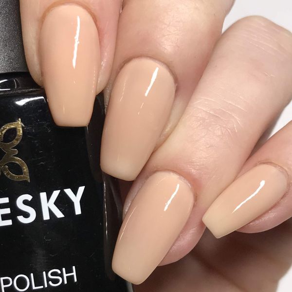 Bluesky Powder My Nose Nail Polish - 80567 Nude Natural Cream UV/LED Soak Off Gel Nail Polish 10ml + 2 Diva World ® Shine Wipes for FREE