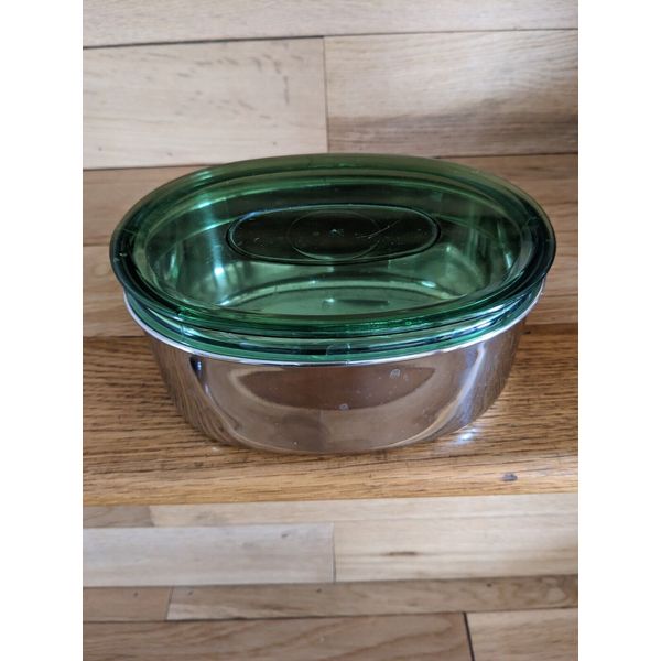 Stainless steel Humidity Control Lunch Box see through lid. 40 oz.Health benefit