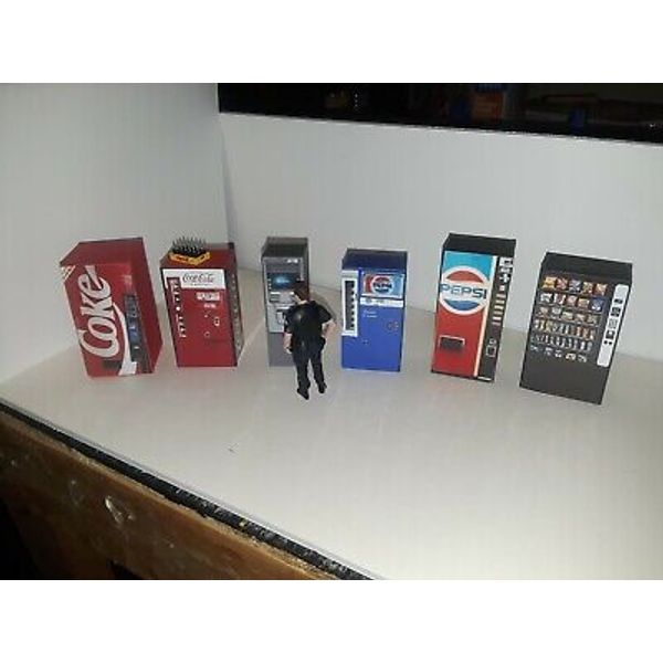 1:24 & 1:25 scale diorama 6 vending machines  Diorama Accessory Items