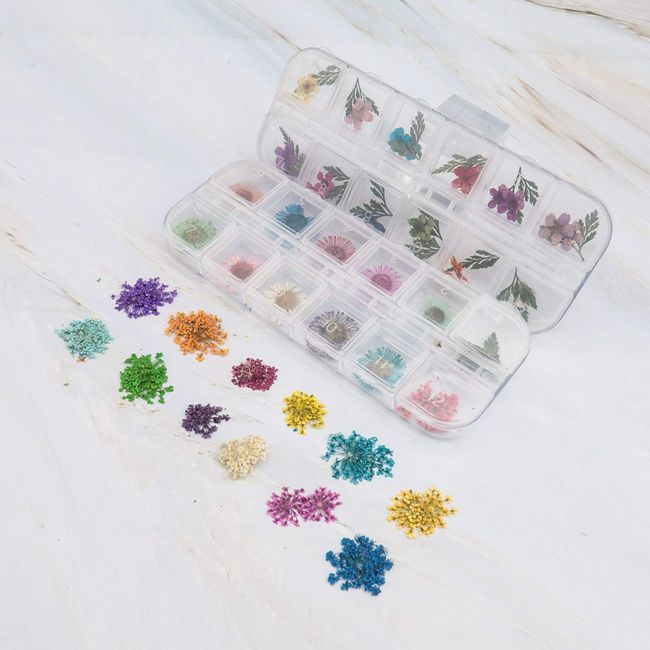 24pcs Mixed Dried Flower Nail Decorations Mixed Natural Flower 3D Material  DIY Creative Nail Art Decoration Accessories