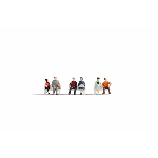 Noch 38130 Sitting People Landscape Modelling