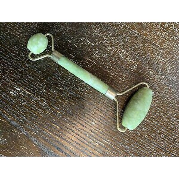 New w/ out Box Double Sided Green Jade Roller for Facial Skincare, 5 inches