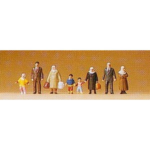Preiser 79108 Passers By (8) Figure Set