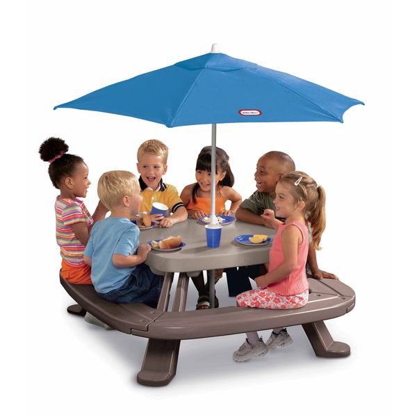 Little Tikes Fold 'n Store Picnic Table with Market Umbrella, Brown (632433M)