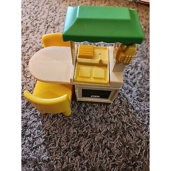 Vintage Little Tikes Dollhouse Furniture Yellow Kitchen Chairs & Kitchen Island