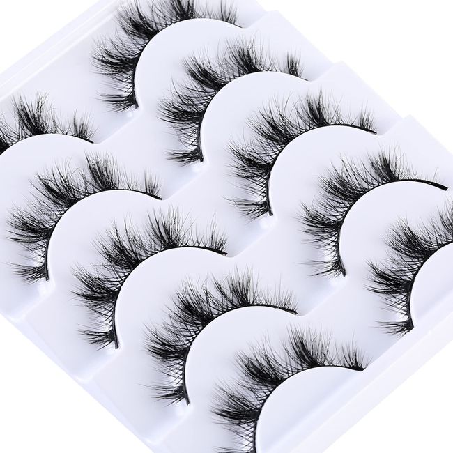 Russische Streifen Falsche Wimpern Wispy Lashes 8D Fluffy Eyelash Manga Lashes Natürlich aussehende falsche Wimpern, die wie einzelne Cluster aussehen Wispy Mink Eye Lashes Pack (DZ557)