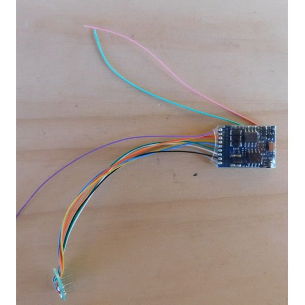 ESU 59620 LokPilot 5 DCC, 8-pin NEM 652 Train Decoder for Model Railway Enthusiasts from 14 Years, Unisex