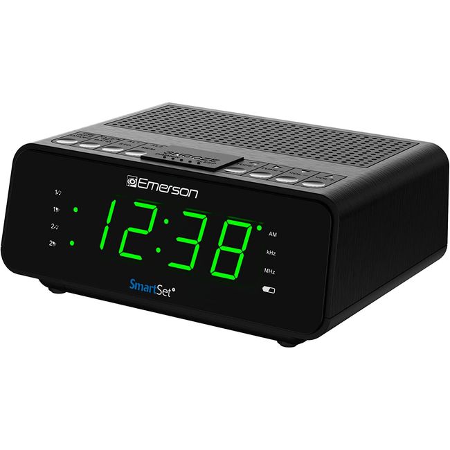 Emerson Smartset Dual Alarm Clock Radio with AM/FM Radio, Dimmer, Sleep Timer an