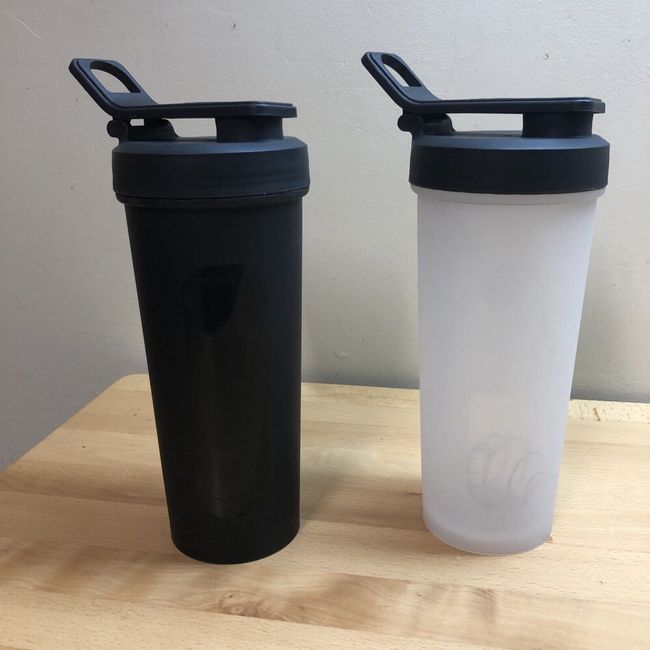 new crane Fitness shaker bottle complete set 30 ounces