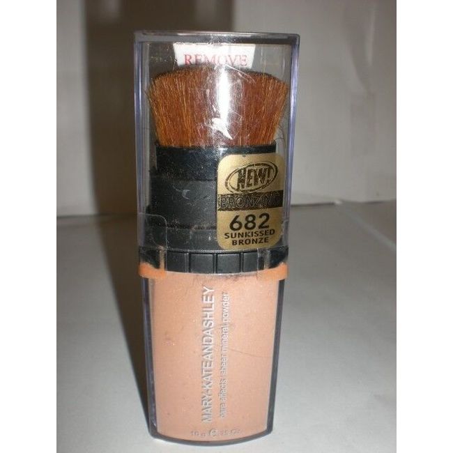 MARY-KATE AND ASHLEY BARE EFFECTS SHEER MINERAL POWDER 682 SUNKISSED BRONZE .35o