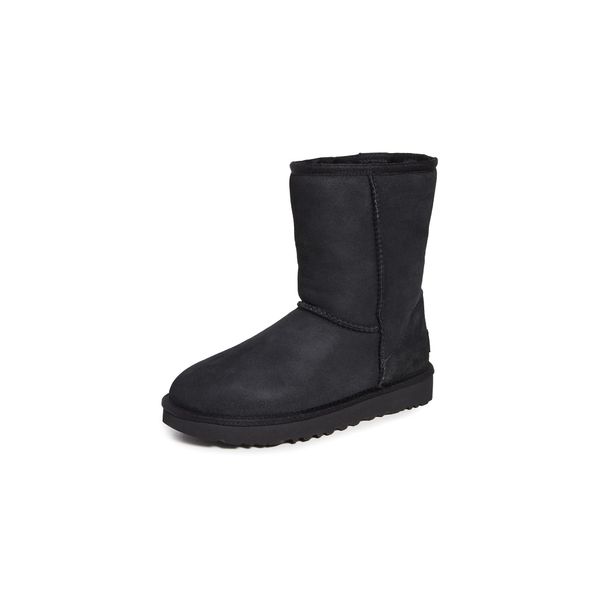 UGG Women's Classic Short Ii Boot, Black, 06
